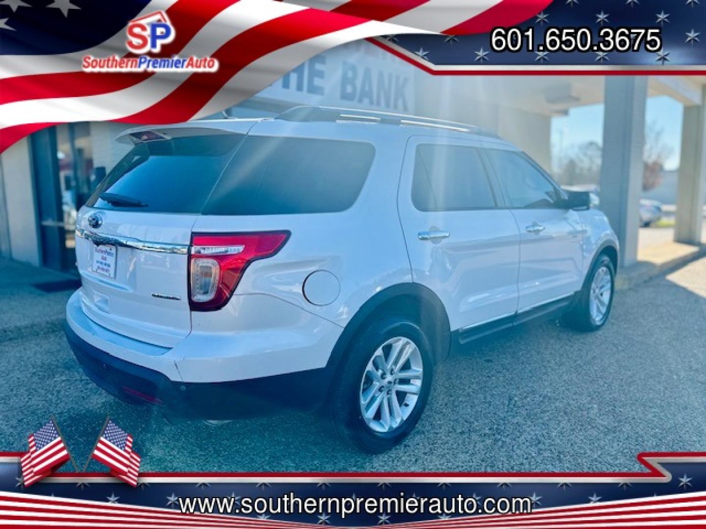 2014 WHITE FORD EXPLORER XLT (1FM5K7D80EG) , located at 922 W. Beacon St., Philadelphia, MS, 39350, (601) 650-3675, 32.770447, -89.127151 - Photo#5